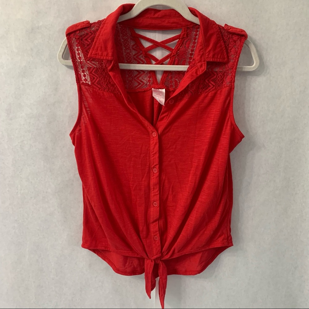 No Boundaries Lace Sleeveless Top Size Large Red